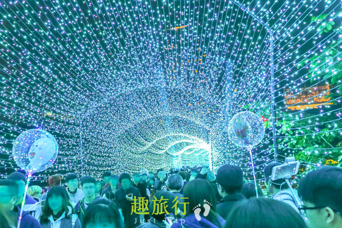 2017 新北市 板橋 歡樂耶誕城 耶誕城 板信連通道 藍色時光隧道 聖誕樹