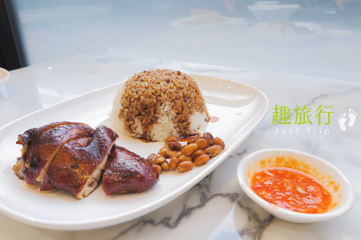 世界第一家米其林一星小販 了凡香港油雞飯麵 台中美食 JMALL 米其林一條街 台中JMALL店 招牌油雞飯 油雞